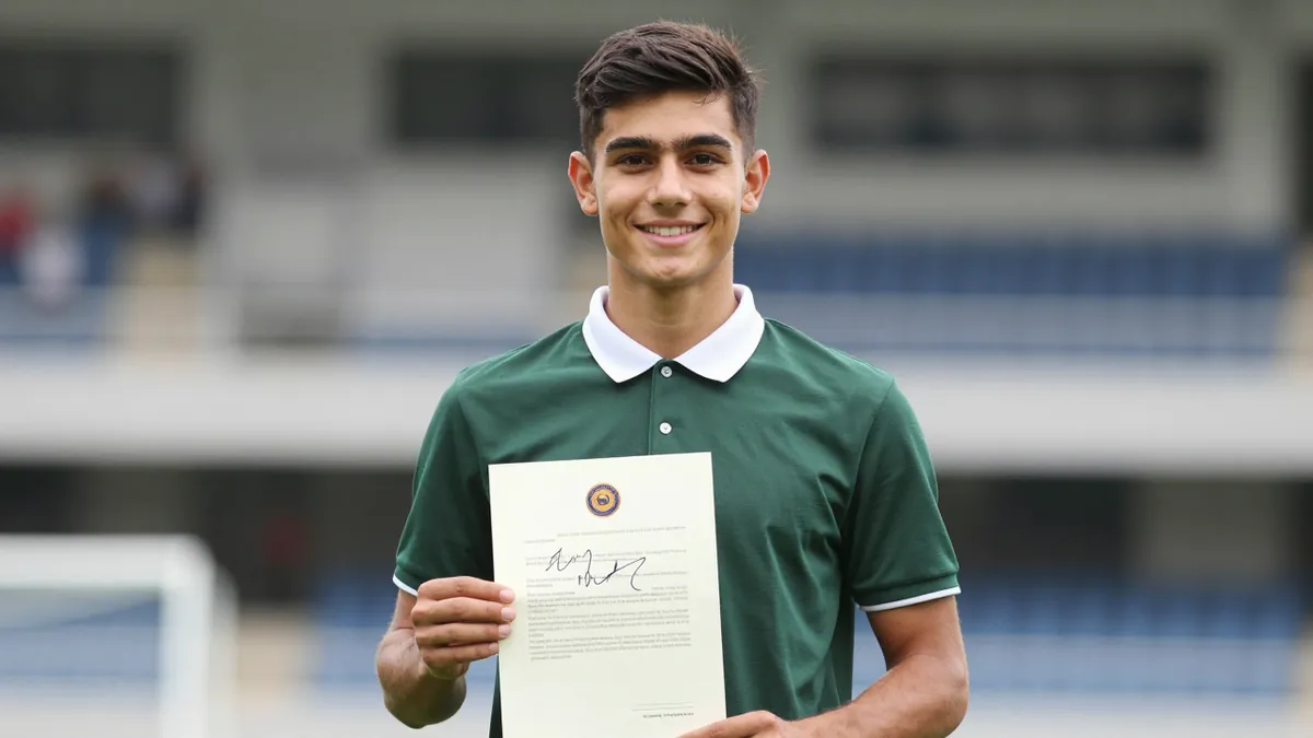 The New Saints Sign Four Academy Graduates to Professional Contracts